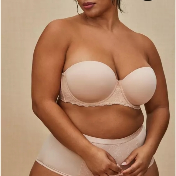 Torrid Beige Lightly Lined Multiway Strapless Bra Size 42C Staps Included EUC - Picture 16 of 16